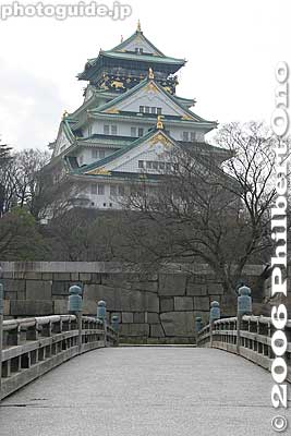 Gokuraku-bashi Bridge
Keywords: osaka prefecture castle