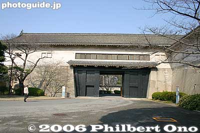 Tamon Yagura Turret and Daimon Gate
Keywords: osaka prefecture castle