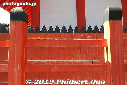 Hongu No. 2 shrine fence.
Keywords: osaka Sumiyoshi Taisha jinja shrine new year oshogatsu hatsumode