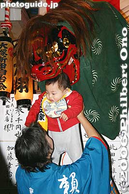 Lion for good luck.
Keywords: saitama kawagoe matsuri festival float japanchild