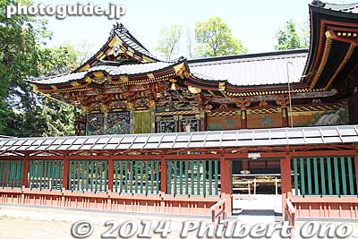 The back part of the Honden is surrounded by this fence, but you can enter the fence and look at the colorful exterior up close.
Keywords: saitama kumagaya Menuma Shodenzan Kangiin temple national treasure