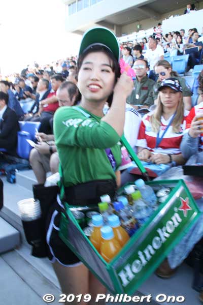 Good to see a beer girl selling soft drinks. For the those kids.
Keywords: saitama Kumagaya Rugby World Cup stadium
