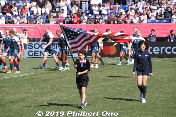 US flag leads the American rugby players.
Keywords: saitama Kumagaya Rugby World Cup stadium