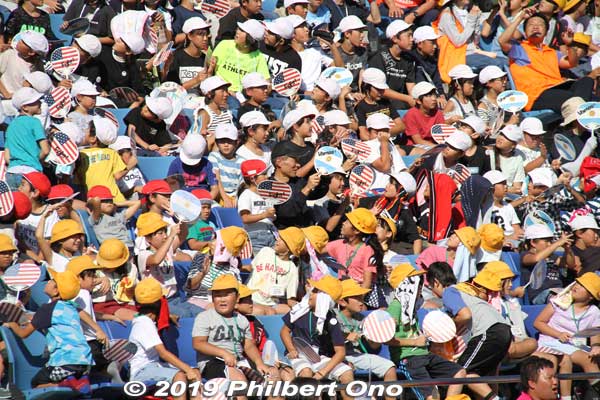 The local kids proved to be a great cheering section.
Keywords: saitama Kumagaya Rugby World Cup stadium