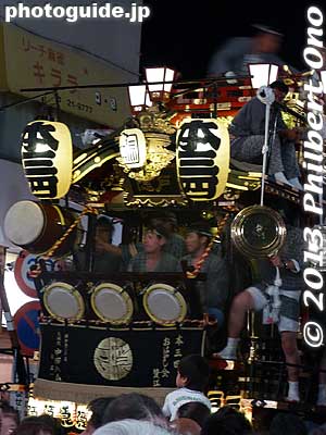 Keywords: saitama kumagaya uchiwa matsuri festival floats