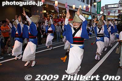 Kita-Urawa Aho-ren
Keywords: saitama kita-urawa awa odori dance matsuri festival dancers women
