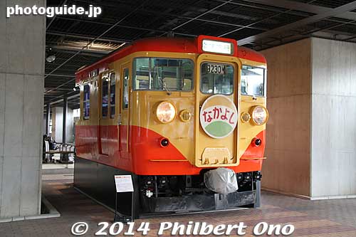 Train display on the way to the museum from Tetsudo-Hakubutsukan Station. 167 series train for school excursions.
Keywords: saitama omiya Railway railroad Museum train