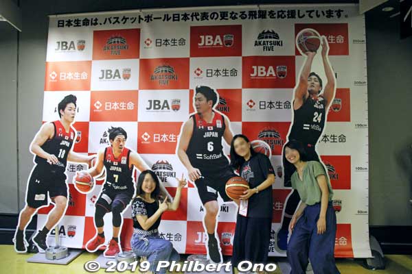 Posing with player cutouts.
Keywords: saitama super arena