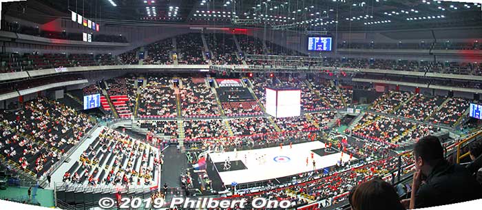 When full, Saitama Super Arena has three tiers of seats.
Keywords: saitama super arena