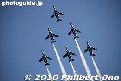 Also see [url=http://www.youtube.com/watch?v=jRP4NCvcRcI]my YouTube video here.[/url]
Keywords: saitama sayama iruma air base show festival military self-defense force jets airplanes blue impulse aerobatics 
