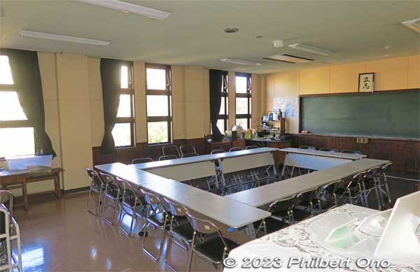 Former classroom used as a meeting room.
Keywords: Saitama Soka-juku post town shukuba