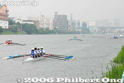 The Toda Boat Course is a perfectly straight body of fresh water stretching over 2000 meters.
Keywords: saitama toda boat rowing race regatta university