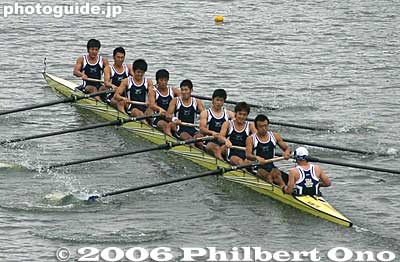 Chuo University  (came in 4th) 中央大学4位
Keywords: saitama toda boat rowing race regattabest