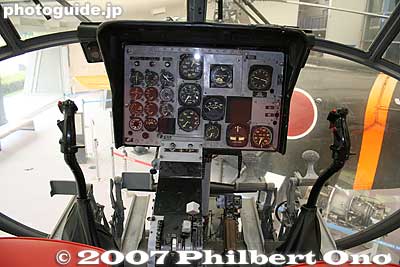 Helicopter cockpit with glass bottom.
Keywords: saitama tokorozawa koku koen aviation museum park airplane helicopter