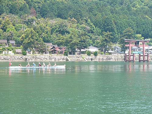 Shirahige Shrine's torii gate in the lake is one of Lake Biwa's best-known landmarks. It faces the shrine on land.
