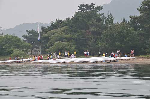 June 10, 2011 (Day 7): Satsuma Beach in Hikone. Someone camped here overnight to watch over the boats.
Keywords: shiga hikone takeshima lake biwa fisa world rowing tour biwako 