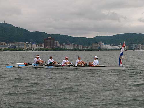 Rowing off central Otsu.
