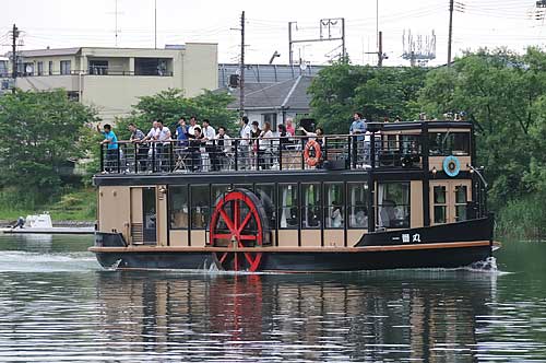 Setagawa River boat cruise modeled after the Ichiban-Maru paddlewheel steamboat which cruised on Lake Biwa in the 19th century.
