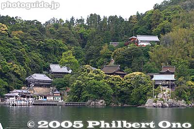 Chikubushima is home to Hogonji Temple first built in 724 as ordered by the Emperor to worship the Goddess Benzaiten. It belongs to the Shingon Buddhist Sect (Buzan School) and it is the 30th temple in the 33-Temple Pilgrimage of Saigoku. 宝厳寺
Keywords: shiga biwako lake biwa