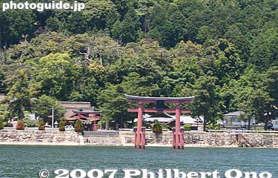 Shirahige Shrine torii as seen from the cruise boat.
Keywords: shiga biwako lake biwa
