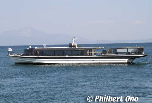 Most of Lake Biwa's boats are named after Otsu's sister cities. This is Lansing.
Keywords: shiga lake biwako