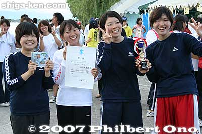 The Shiga University Education Dept. B team placed 3rd in the Women's Category. 一般女子の部 3位 滋賀大教育B
Keywords: shiga otsu lake biwa regatta boat race regattabest
