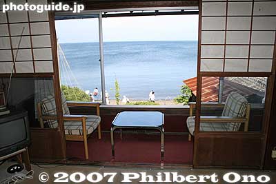 Inside Chojiya. Very impressive Japanese-style inn with lake views.
Keywords: shiga takashima imazu-cho biwako shuko no uta lake biwa rowing song boat cruise