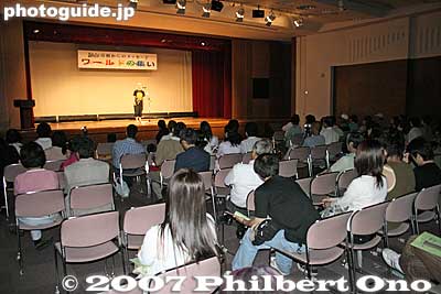 [color=blue][b]June 24, 2007[/b][/color] Hikone VOICE World Gathering was an annual event of this international exchange group in Hikone. Held at Viva City Hall in Minami-Hikone.
Keywords: shiga hikone international exchange