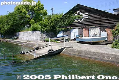 Boat house where Taro Oguchi and crew departed on their rowing trip. No longer used by the university's boat club. Mihogasaki, Otsu
Keywords: shiga lake biwa rowing song biwako shuko no uta boating