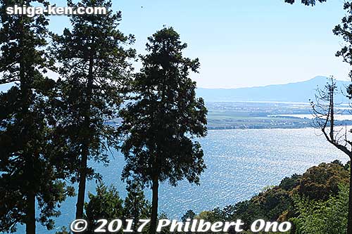 View of Lake Biwa
Keywords: shiga prefecture omi-hachiman chomeiji temple saigoku pilgrimage