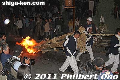 Then they had smaller torches being dragged around by small groups of men and boys.
Keywords: shiga omi-hachiman hachiman matsuri festival fire torches 