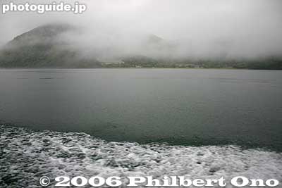 Misty Omi-Hachiman coast
Keywords: shiga omi-hachiman lake biwa