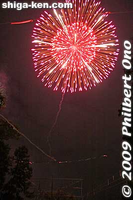 Boom!
Keywords: shiga omi-hachiman shinoda jinja shrine hanabi fireworks festival matsuri 
