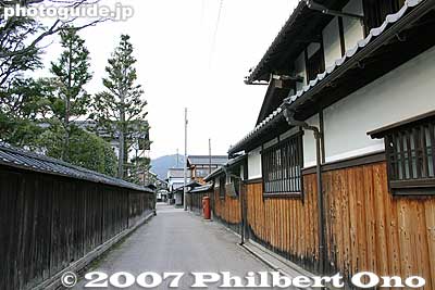 Way to the third Omi merchant house.
Keywords: shiga higashiomi gokasho omi shonin merchant homes houses