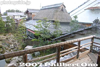 View from 2nd floor
Keywords: shiga higashiomi gokasho omi shonin merchant homes houses Nakae Jungoro