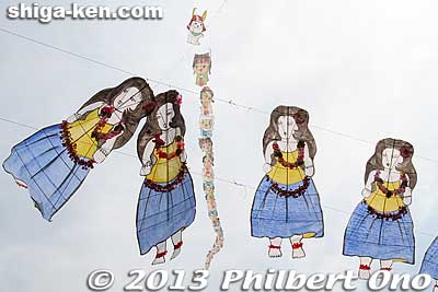 Keywords: shiga higashiomi odako matsuri giant kite festival notogawa hula girls dancers arch