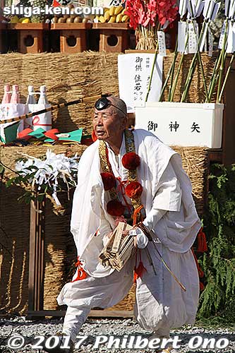 Priests throw wooden goma prayer tablets (written with people's wishes) into the fire. Tarobogu Shrine, Higashi-Omi, Shiga.
Keywords: shiga higashiomi tarobogu aga shrine bonfire festival japanpriest
