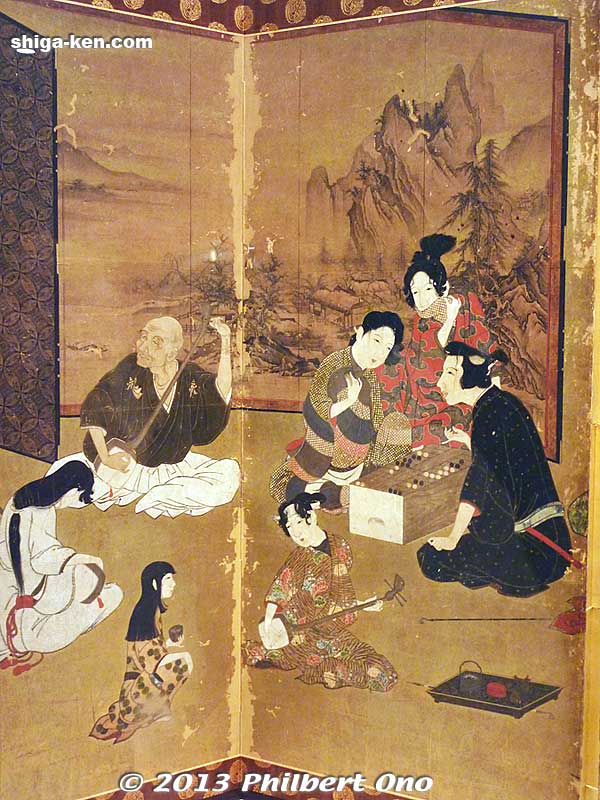 Hikone Byobu (彦根屏風) is a 17th-century National Treasure (国宝) folding screen. Painted on gold leaf, it shows a fashion-leading pleasure quarters scene in Kyoto (京都の遊里).
Keywords: shiga hikone castle byobu folding screen kokuho national treasure