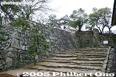 Steps to Taikomon Gate.
Keywords: shiga hikone castle