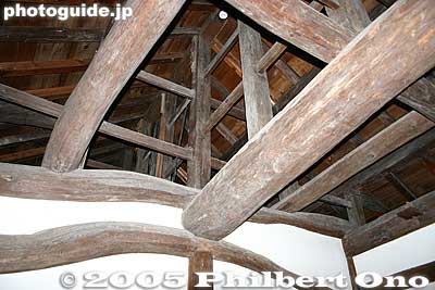 Top floor ceiling.
Keywords: shiga hikone castle tower national treasure