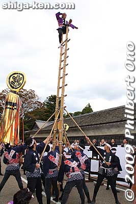 Fireman's ladder acrobatics
Keywords: shiga hikone castle parade festival matsuri matsuri11