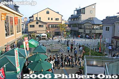 Yonbancho Square shopping center 四番町
Keywords: shiga prefecture hikone