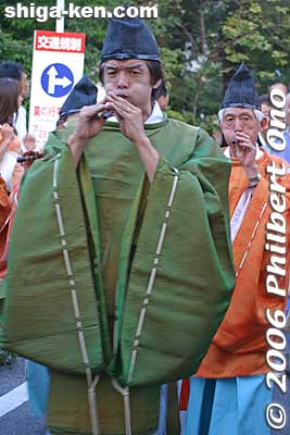Shrine priests.
Keywords: shiga hikone toro nagashi floating lantern festival