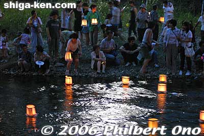 Keywords: shiga hikone toro nagashi floating lantern festival