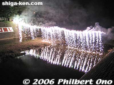 Niagara Falls fireworks.
Keywords: shiga hikone toro nagashi floating lantern festival
