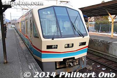 Train for Maibara at Ohmi Railways Hikoneguchi Station.
Keywords: shiga hikoneguchi station ohmi railways train