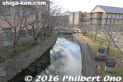 The central buildings are encircled by a circular moat lined with cherry trees.
Keywords: shiga hikone university of prefecture