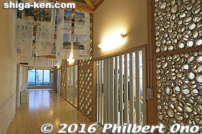 Corridor in the new lecture hall.
Keywords: shiga hikone university of prefecture