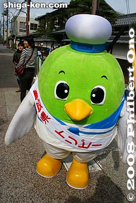 Trippy from Tottori Pref. トリピー (鳥取県)
Keywords: shiga hikone mascot character costume yuru-kyara festival matsuri 