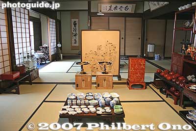 A room inside a renovated Hino merchant home.
Keywords: shiga hino-cho house home omi hino shonin merchant